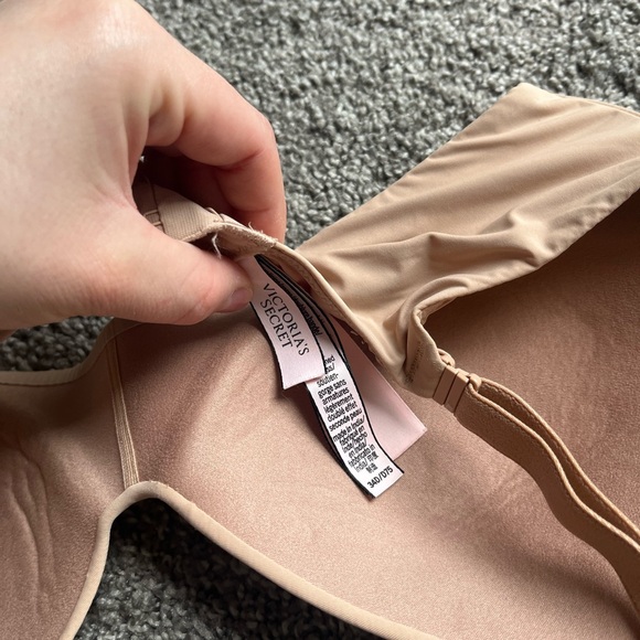 Victoria’s Secret Beige Bra - Picture 3 of 3